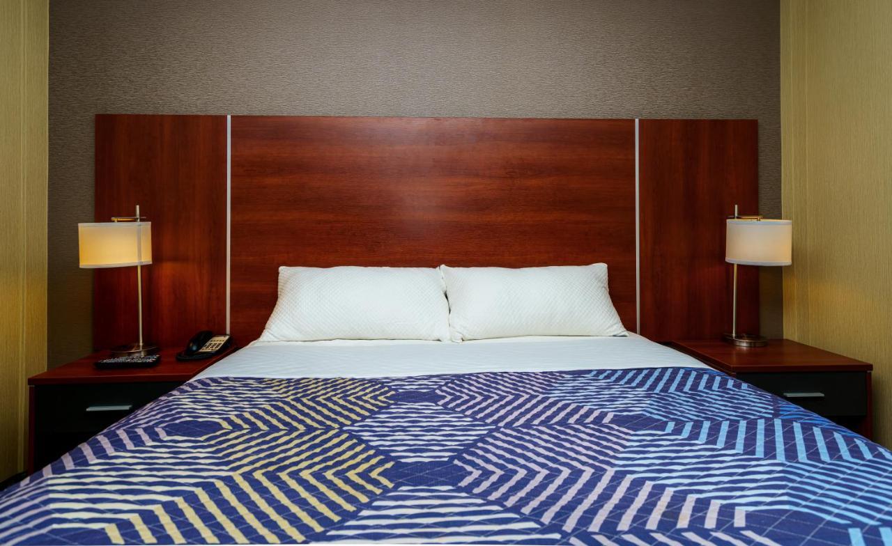 ניו יורק Sky Hotel Flushing/Laguardia Airport מראה חיצוני תמונה
